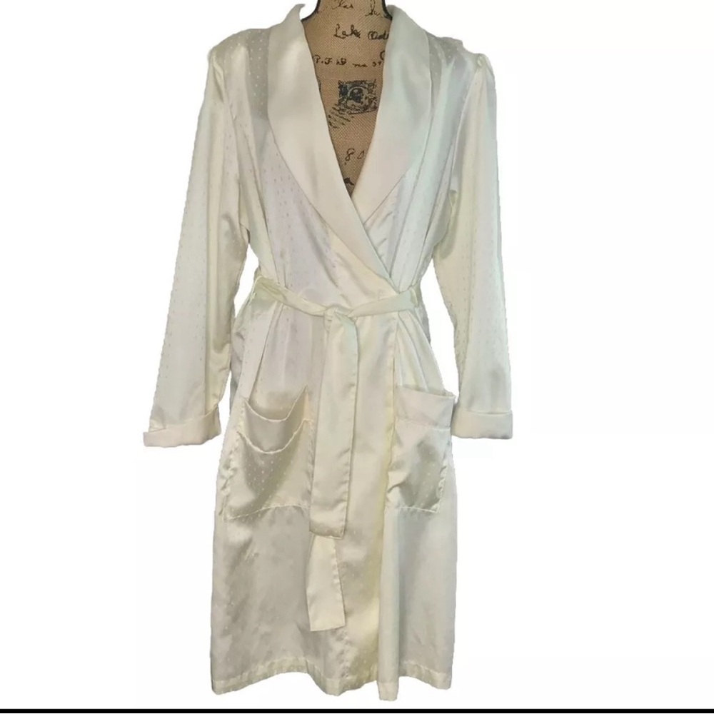 Vtg Victoria's Secret Gold Crown Label Satin Robe w/ belt Size Large Ivory 70s - Picture 1 of 13